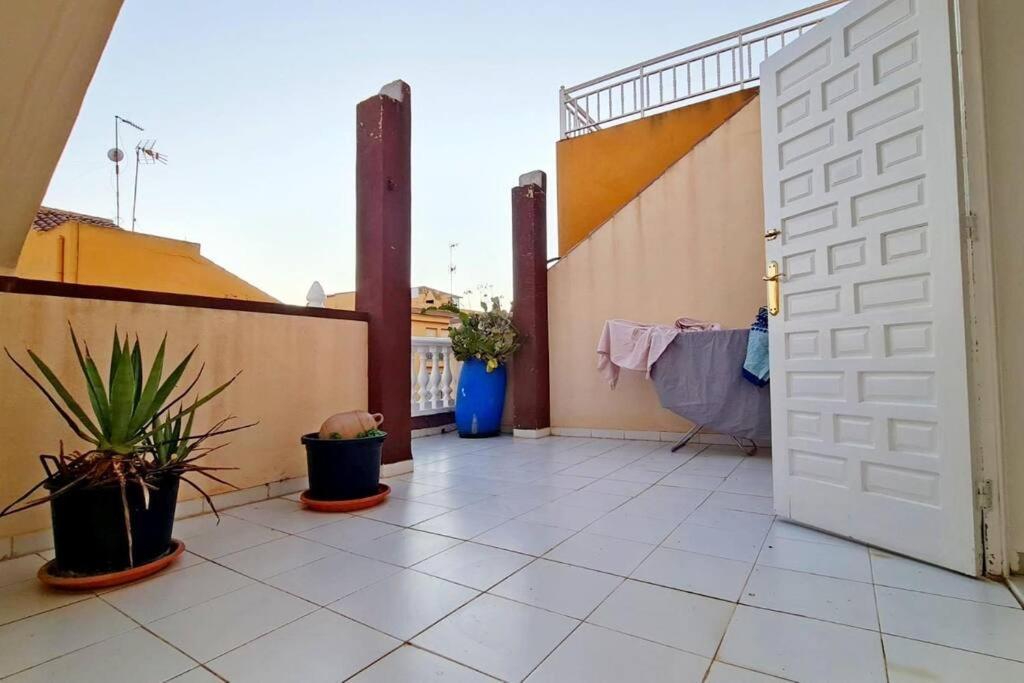 Ferienwohnung Mar Azul Adosado, Patio Y Solarium Torrevieja Exterior foto